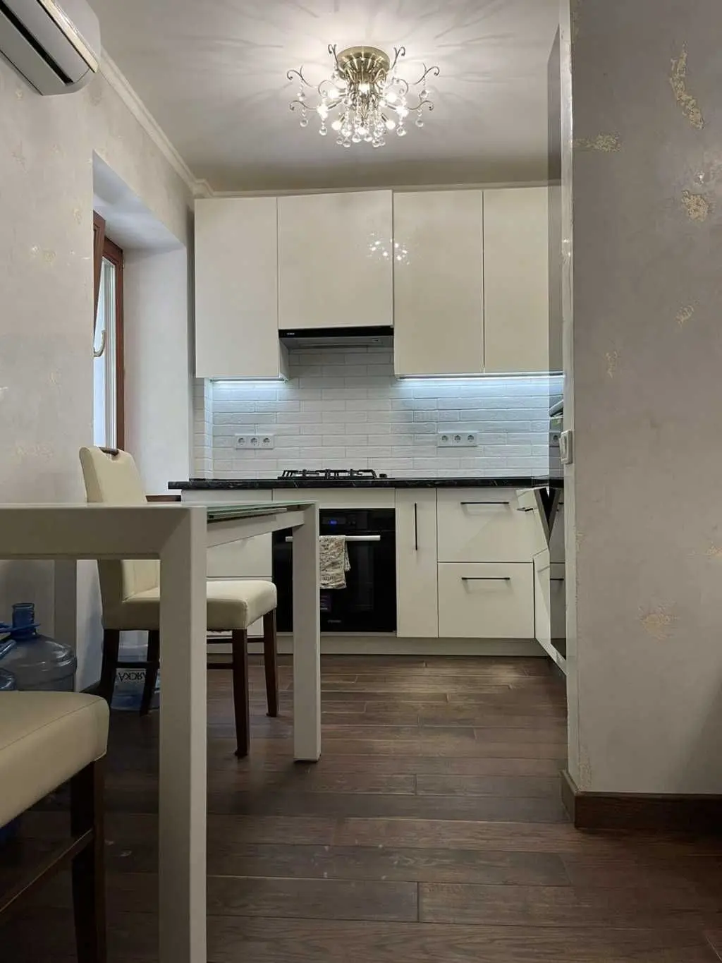 Фото Selling a 2-room apartment, 45 sq.m., Borysa Zhytkova Street 3 Kyiv, price: 95000 USD, code 8351