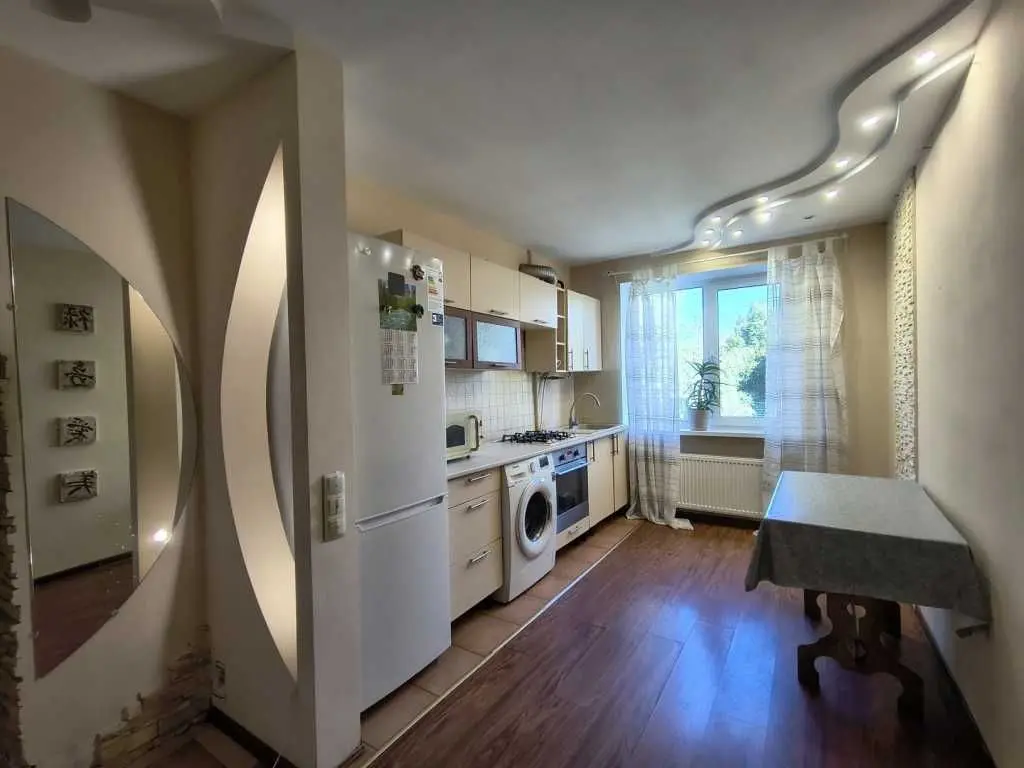 Фото Продаю 3 кімнатну квартиру, 56 кв. м, Васильків, ціна: 58000 USD, код 8357
