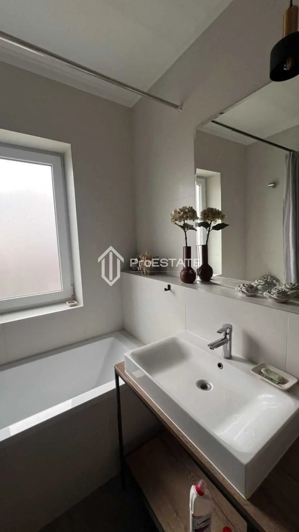 Фото Продаю будинок, 96.2 кв. м, Юності вул.  Гнідин, ціна: 169000 USD, код 8359