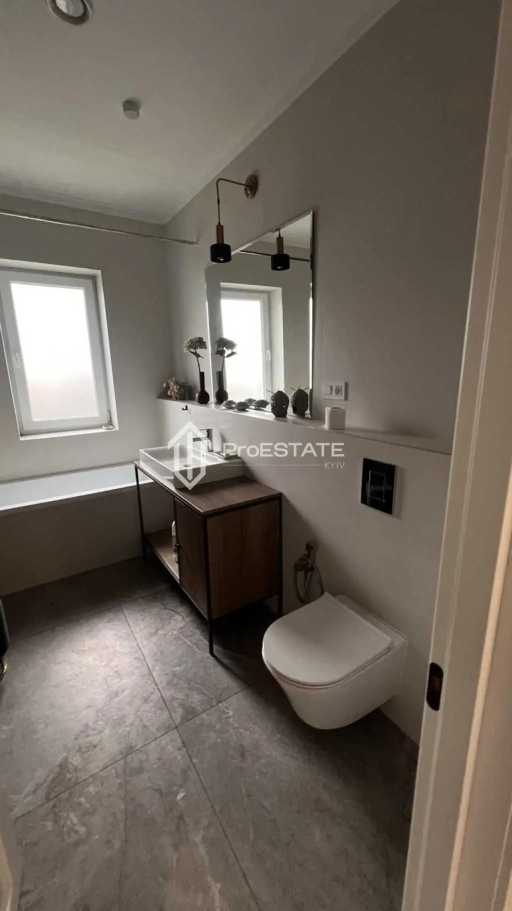 Фото Продаю будинок, 96.2 кв. м, Юності вул.  Гнідин, ціна: 169000 USD, код 8359