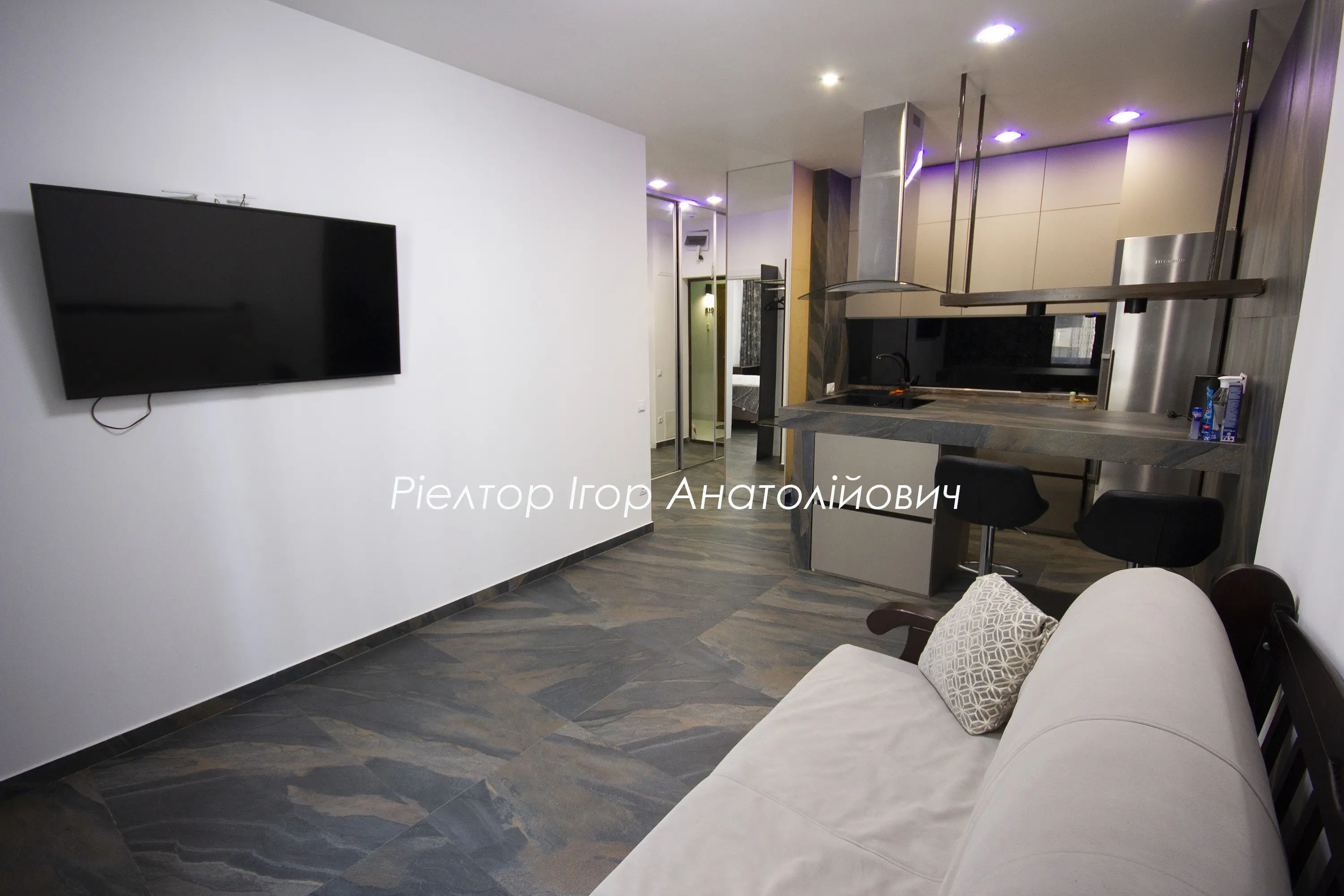 Фото Rent a 2-room apartment, Yevhena Chykalenka Street (Akademika Viliamsa Street) 93 к1 Odesa for long-term rent, price: 13500 UAH, code 8362