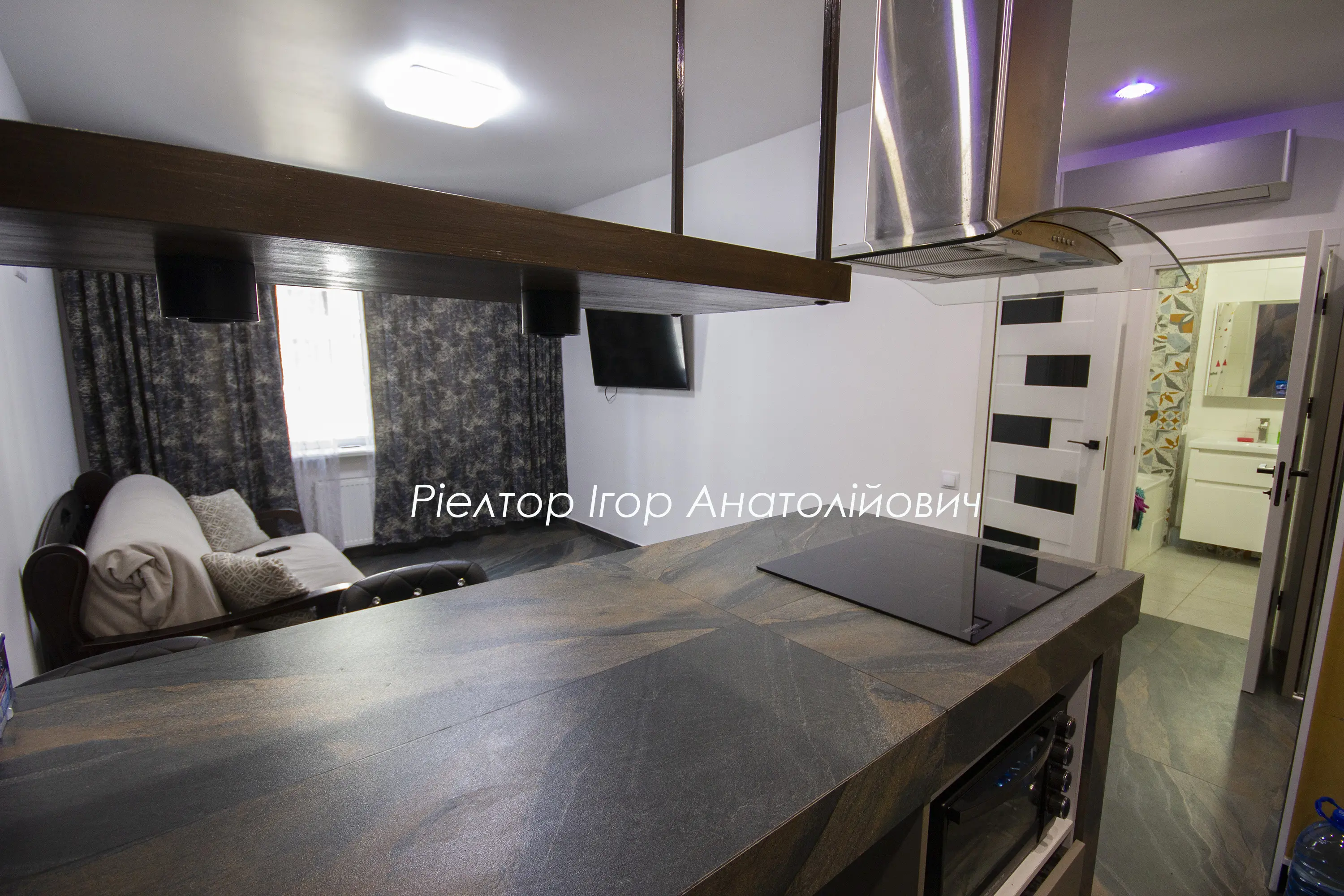 Фото Rent a 2-room apartment, Yevhena Chykalenka Street (Akademika Viliamsa Street) 93 к1 Odesa for long-term rent, price: 13500 UAH, code 8362