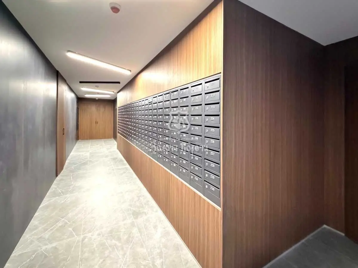 Фото Selling a 1-room apartment, 41.1 sq.m., Andriia Verkhohliada Street (Mykhaila Drahomyrova Street)  Kyiv, price: 149000 USD, code 8369