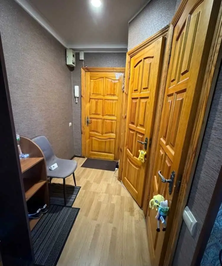 Фото Зняти 2 кімнатну квартиру, Кирилівська вул. (Фрунзе) 172 Київ в довгострокову оренду, ціна: 18000 UAH, код 8370
