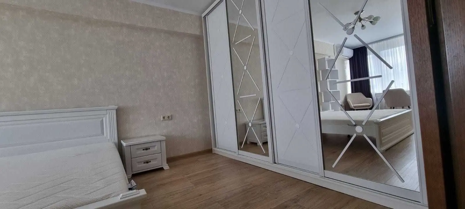 Фото Rent a 1-room apartment, Velyka Vasylkivska Street 124а Kyiv for long-term rent, price: 22500 UAH, code 8372