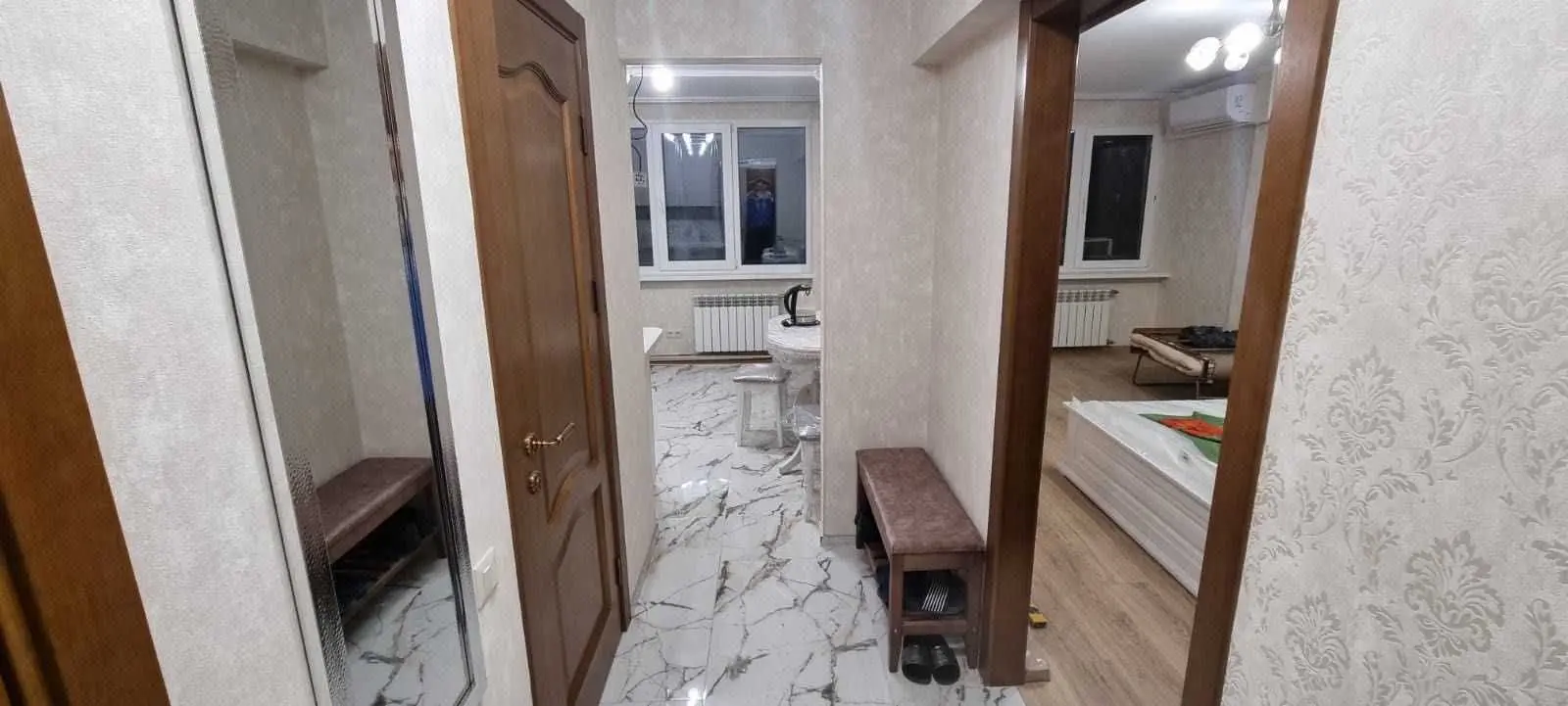 Фото Rent a 1-room apartment, Velyka Vasylkivska Street 124а Kyiv for long-term rent, price: 22500 UAH, code 8372