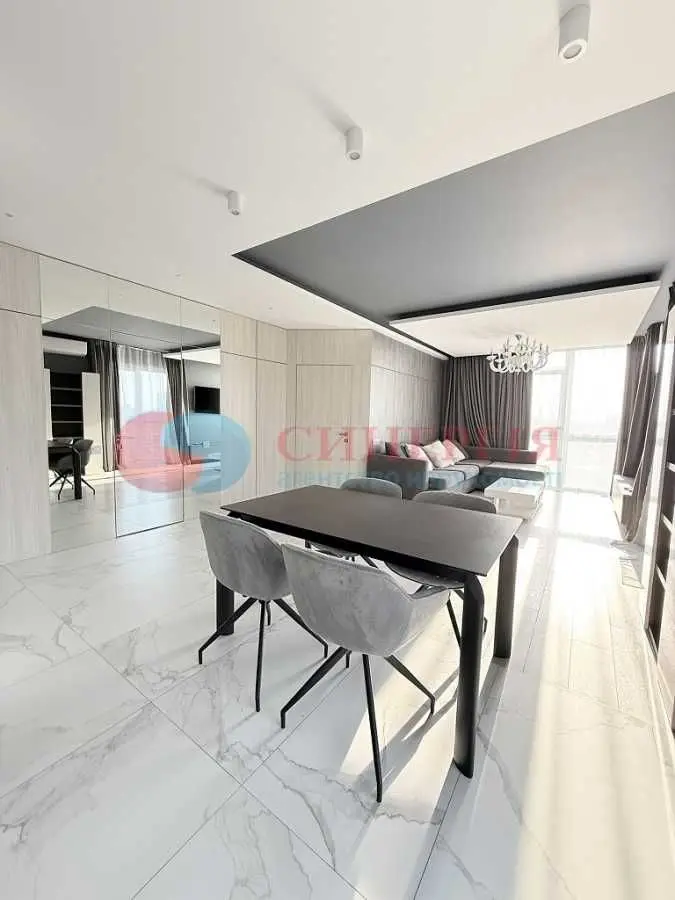 Фото Rent a 2-room apartment, John McCain Street (Ivana Kudri Street)  Kyiv for long-term rent, price: 1300 USD, code 8373