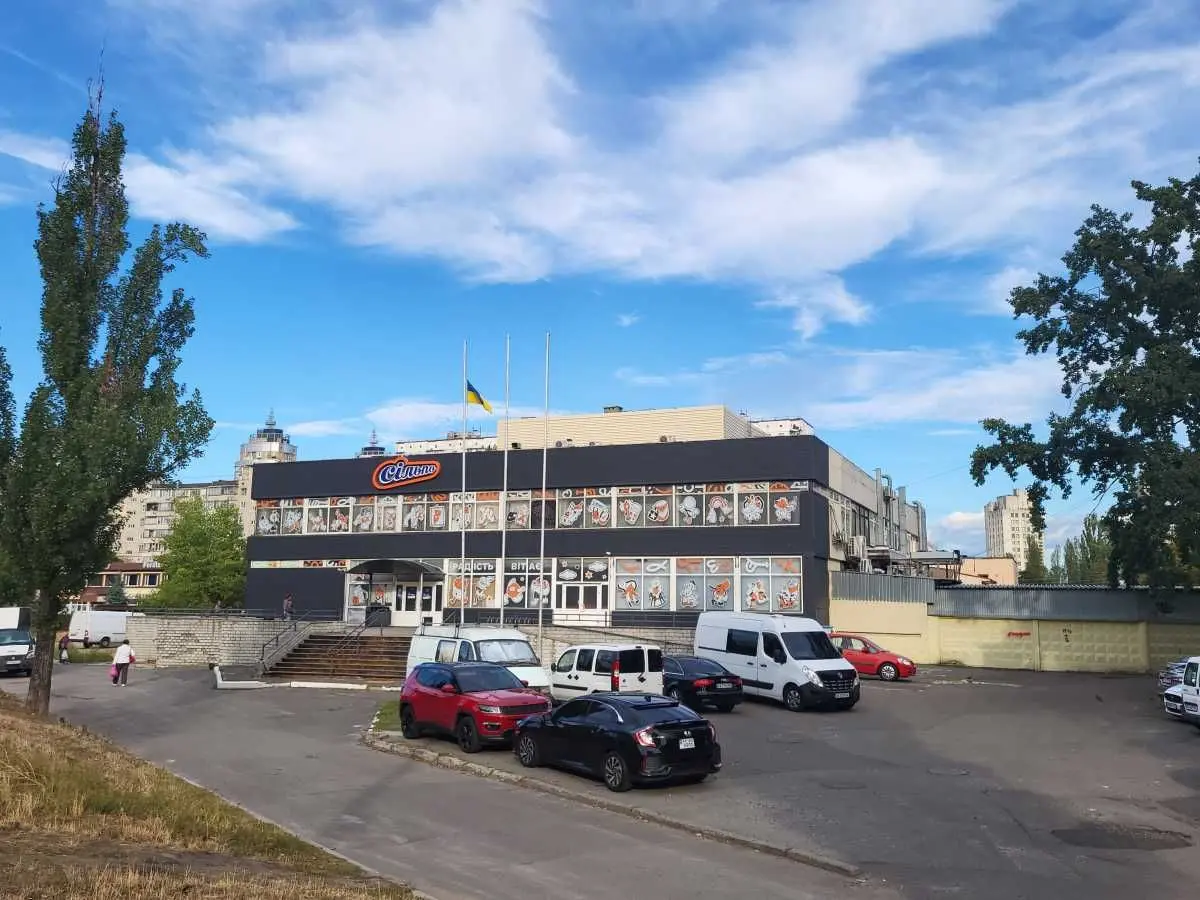 Фото Зняти 2 кімнатну квартиру, Березнева вул.  Київ в довгострокову оренду, ціна: 13500 UAH, код 8374