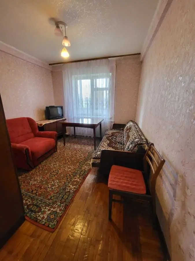 Фото Зняти 2 кімнатну квартиру, Березнева вул.  Київ в довгострокову оренду, ціна: 13500 UAH, код 8374