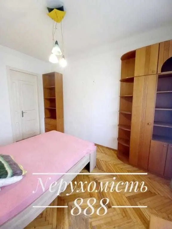 Фото Продаю 3-комнатную квартиру, 80.6 кв. м, Леси Украинки бульв. 6 Киев, цена: 117000 USD, код 8376