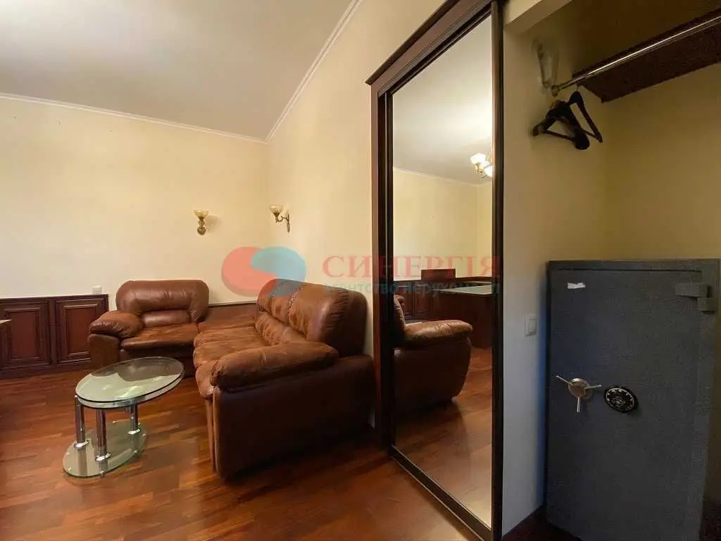 Фото Продаю офіс, 84 кв. м, Михайла Бойчука вул. (Кіквідзе)  Київ, ціна: 248000 USD, код 8381