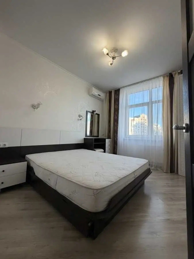 Фото Продаю 1 кімнатну квартиру, 56 кв. м, Анни Ахматової вул. 22 Київ, ціна: 86000 USD, код 8382