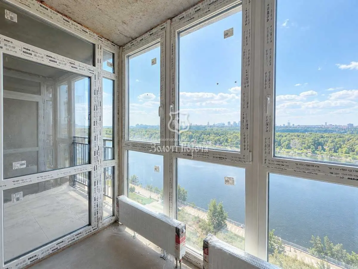 Фото Продаю 2-комнатную квартиру, 97 кв. м, Никольско-Слободская ул.  Киев, цена: 185000 USD, код 8385