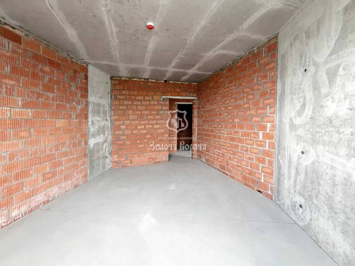 Фото Продаю 2-комнатную квартиру, 97 кв. м, Никольско-Слободская ул.  Киев, цена: 185000 USD, код 8385