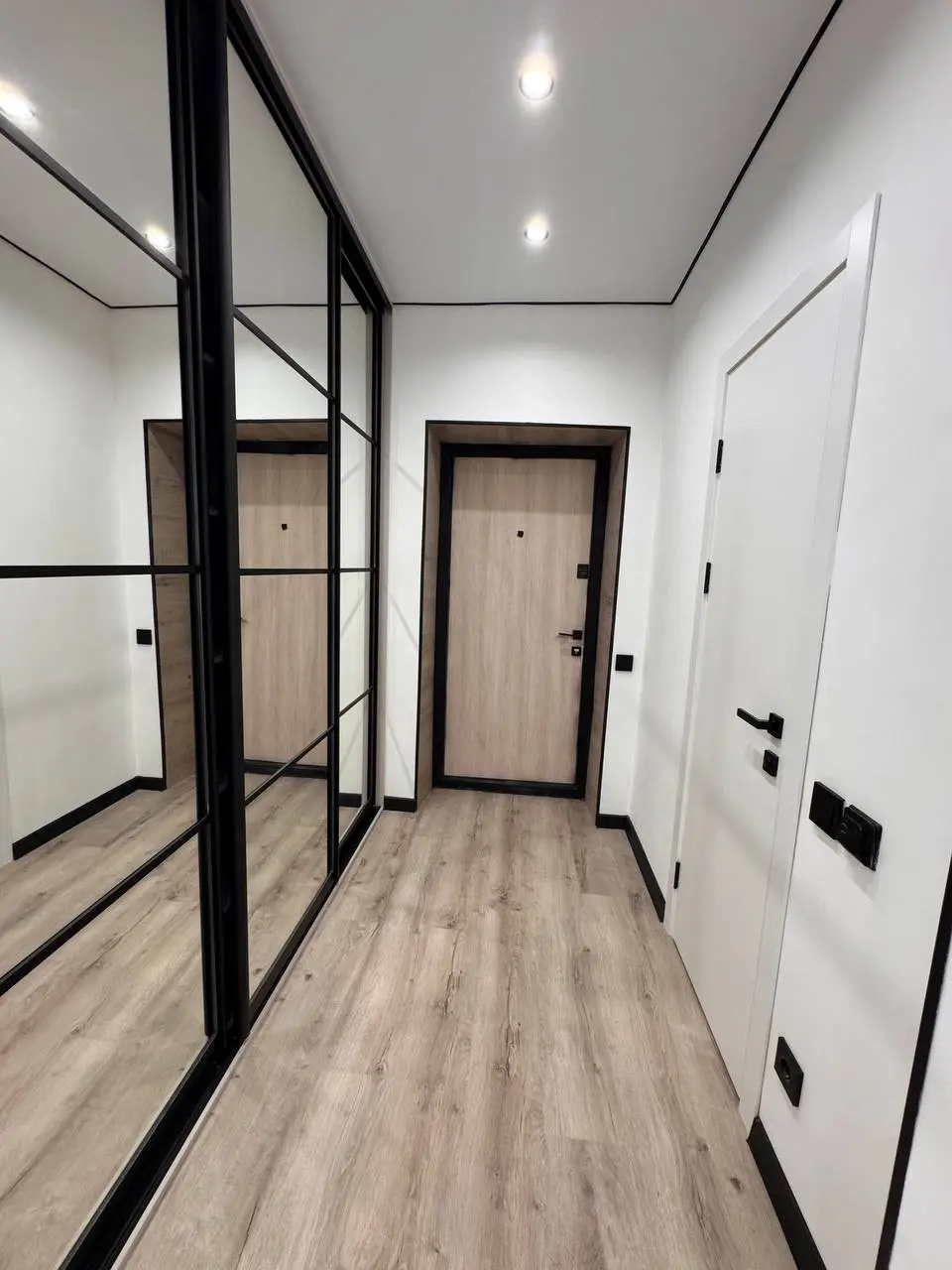 Фото Продаю 1 кімнатну квартиру, 27 кв. м, Ірпінь, ціна: 50000 $, код 8387