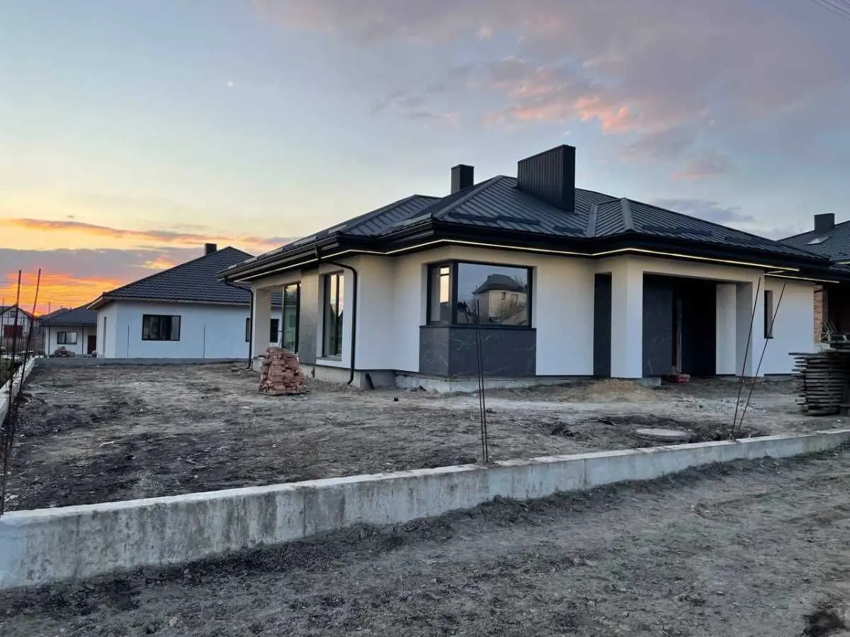 Фото Продаю дом, 118 кв. м, Смотрицкого ул.  Ровно, цена: 129900 USD, код 8390
