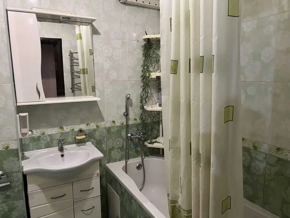 Фото Зняти 2 кімнатну квартиру, Дюківська вул. 8 Одеса в довгострокову оренду, ціна: 12000 UAH, код 8393