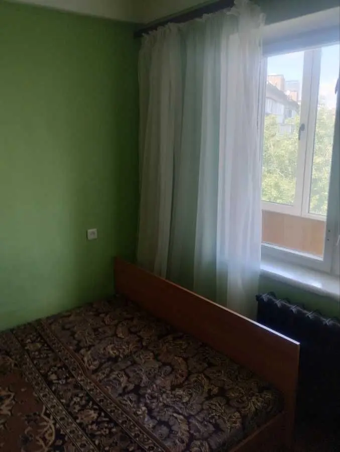Фото Зняти 2 кімнатну квартиру, Євгена Коновальця вул. (Щорса) 35 Київ в довгострокову оренду, ціна: 17000 UAH, код 8396