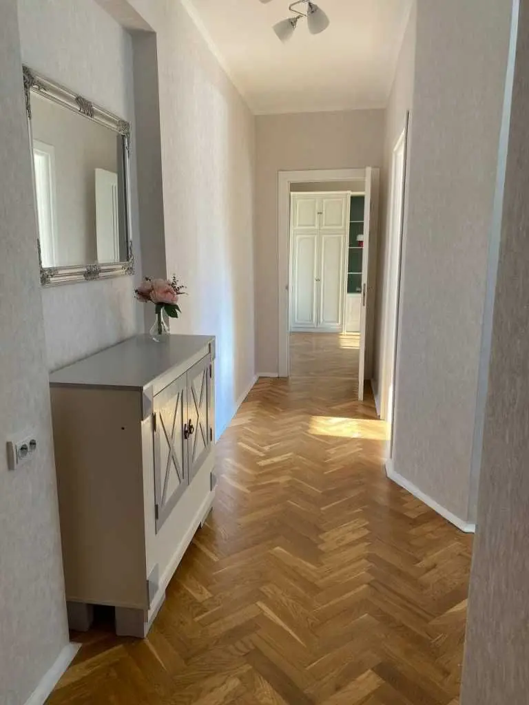 Фото Зняти 3 кімнатну квартиру, Лесі Українки бульв. 24 Київ в довгострокову оренду, ціна: 27000 UAH, код 8398