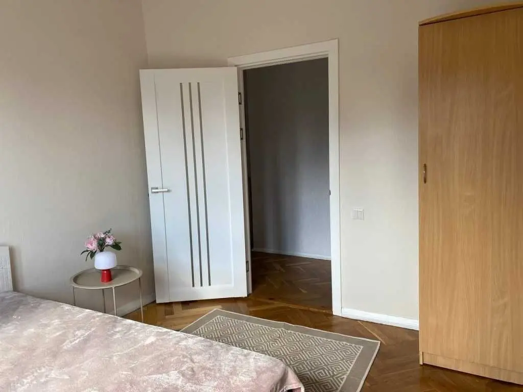 Фото Зняти 3 кімнатну квартиру, Лесі Українки бульв. 24 Київ в довгострокову оренду, ціна: 27000 UAH, код 8398