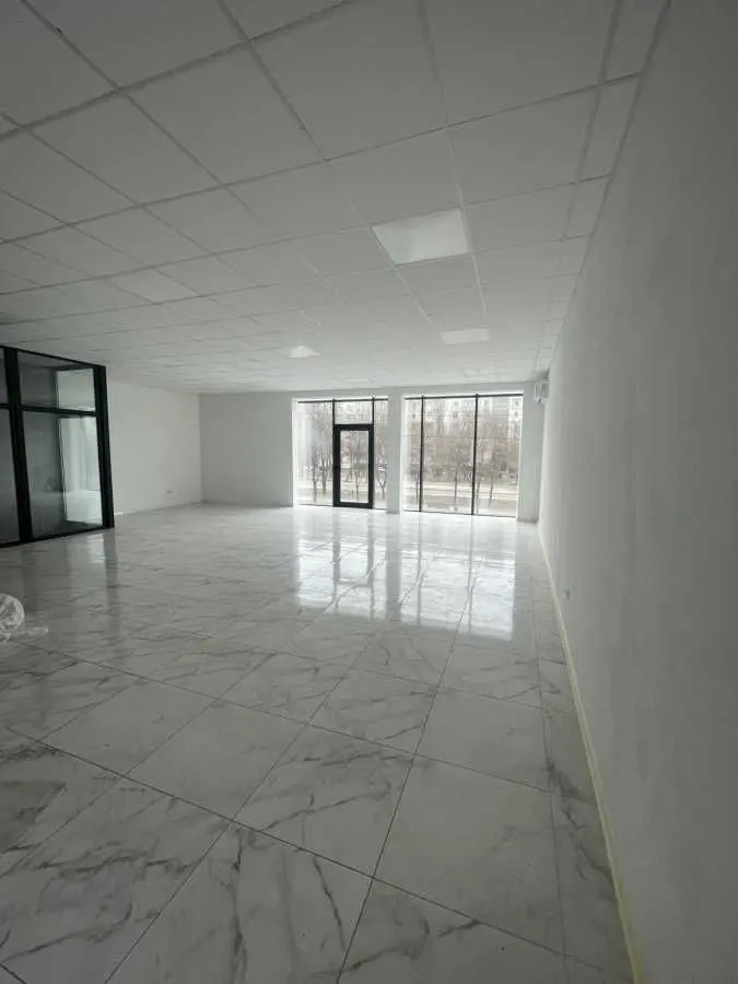 Фото Rent an office, Centralny Avenue  Mykolaiv for long-term rent, price: 35000 UAH, code 8402