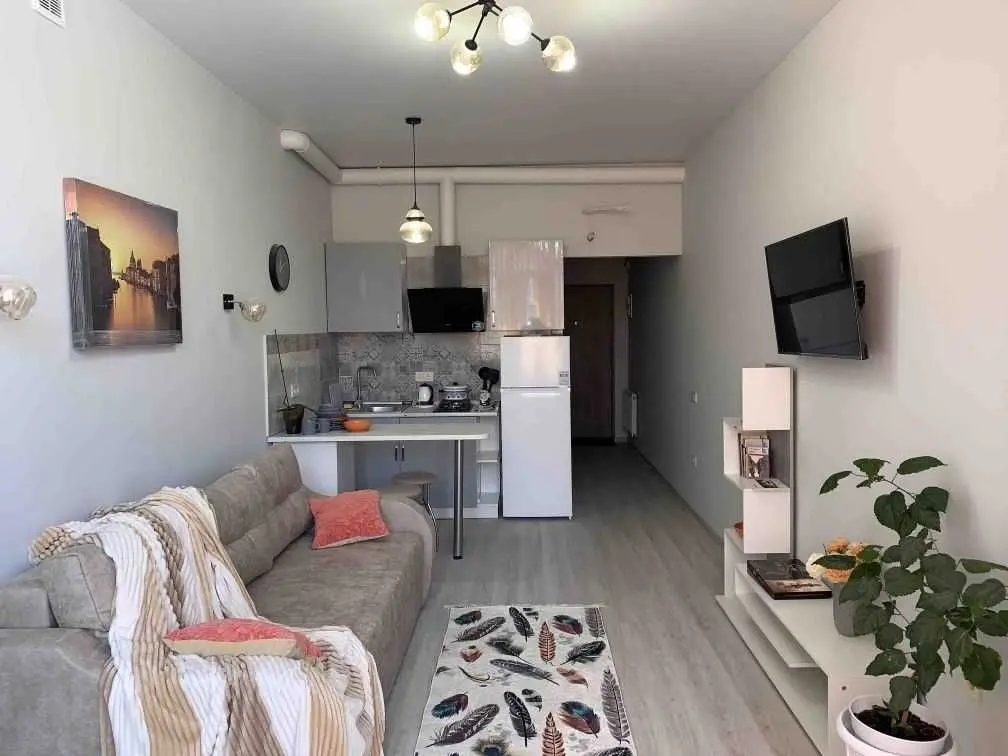 Фото Rent a 1-room apartment, Kvitkova Street 1 Odesa for long-term rent, price: 10000 UAH, code 8403