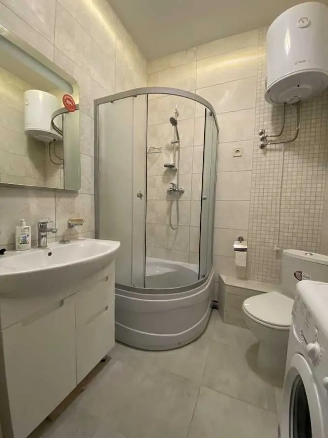 Фото Rent a 1-room apartment, Kvitkova Street 1 Odesa for long-term rent, price: 10000 UAH, code 8403