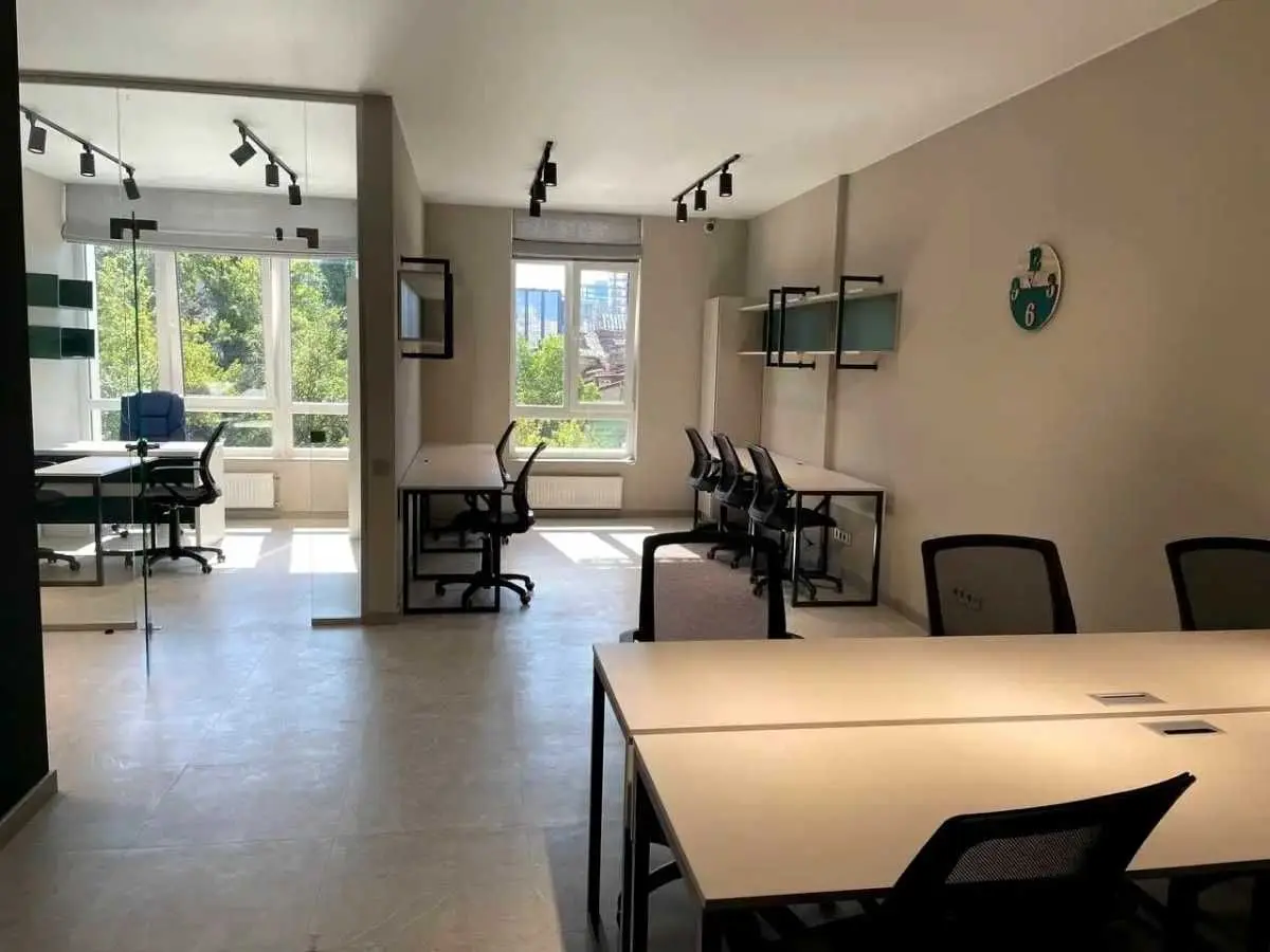 Фото Rent an office, Zhylianska Street 68 Kyiv for long-term rent, price: 1100 USD, code 8406