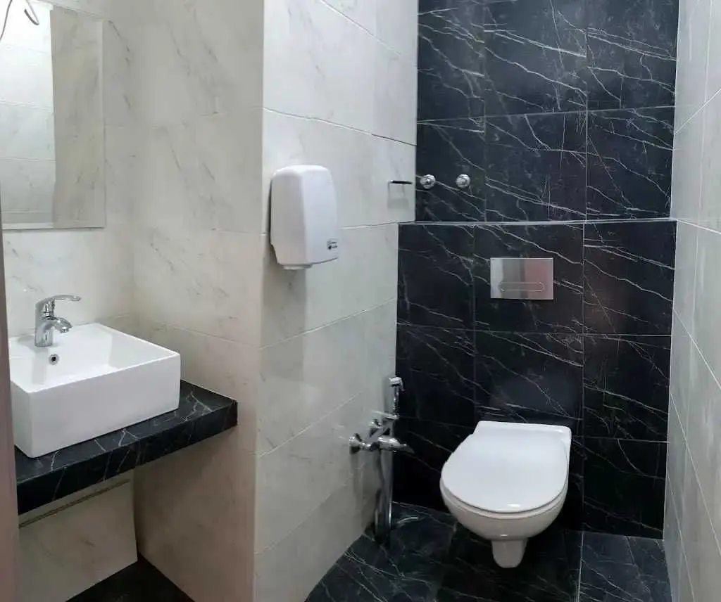 Фото Rent an office, Zhylianska Street 68 Kyiv for long-term rent, price: 1100 USD, code 8406