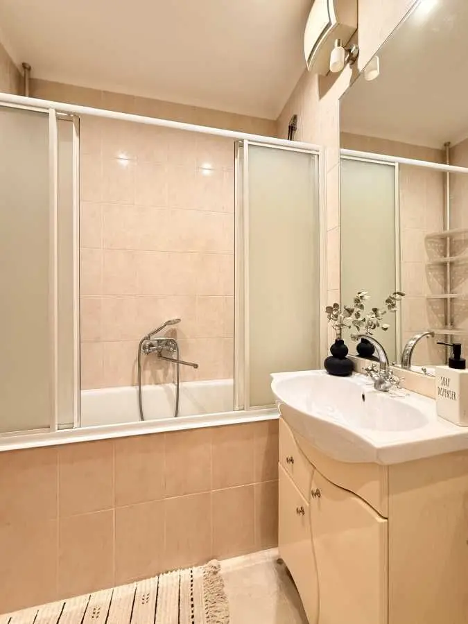 Фото Продаю 1 кімнатну квартиру, 40 кв. м, Феодосійський пров. 14 Київ, ціна: 73000 USD, код 8411