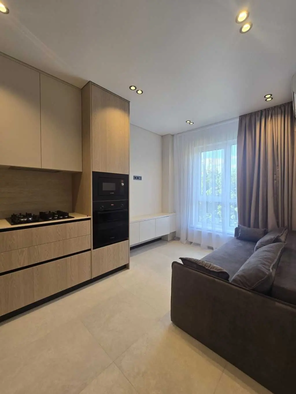 Фото Продаю 1-комнатную квартиру, 47 кв. м, Метрологическая ул. 107 Киев, цена: 126000 USD, код 8413