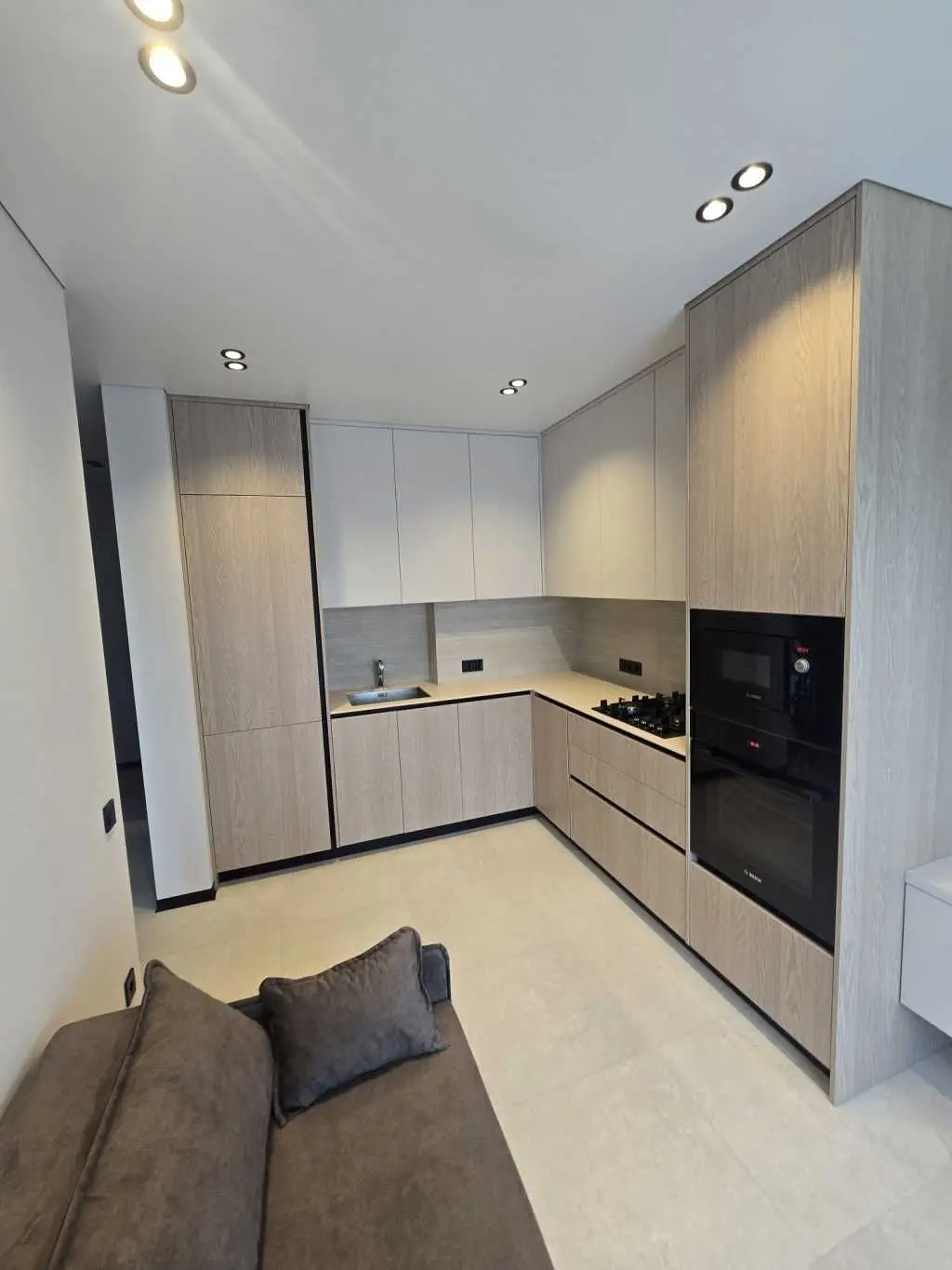 Фото Продаю 1-комнатную квартиру, 47 кв. м, Метрологическая ул. 107 Киев, цена: 126000 USD, код 8413