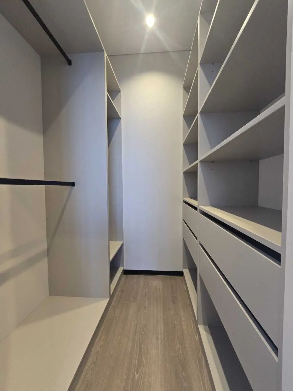 Фото Продаю 1-комнатную квартиру, 47 кв. м, Метрологическая ул. 107 Киев, цена: 126000 USD, код 8413