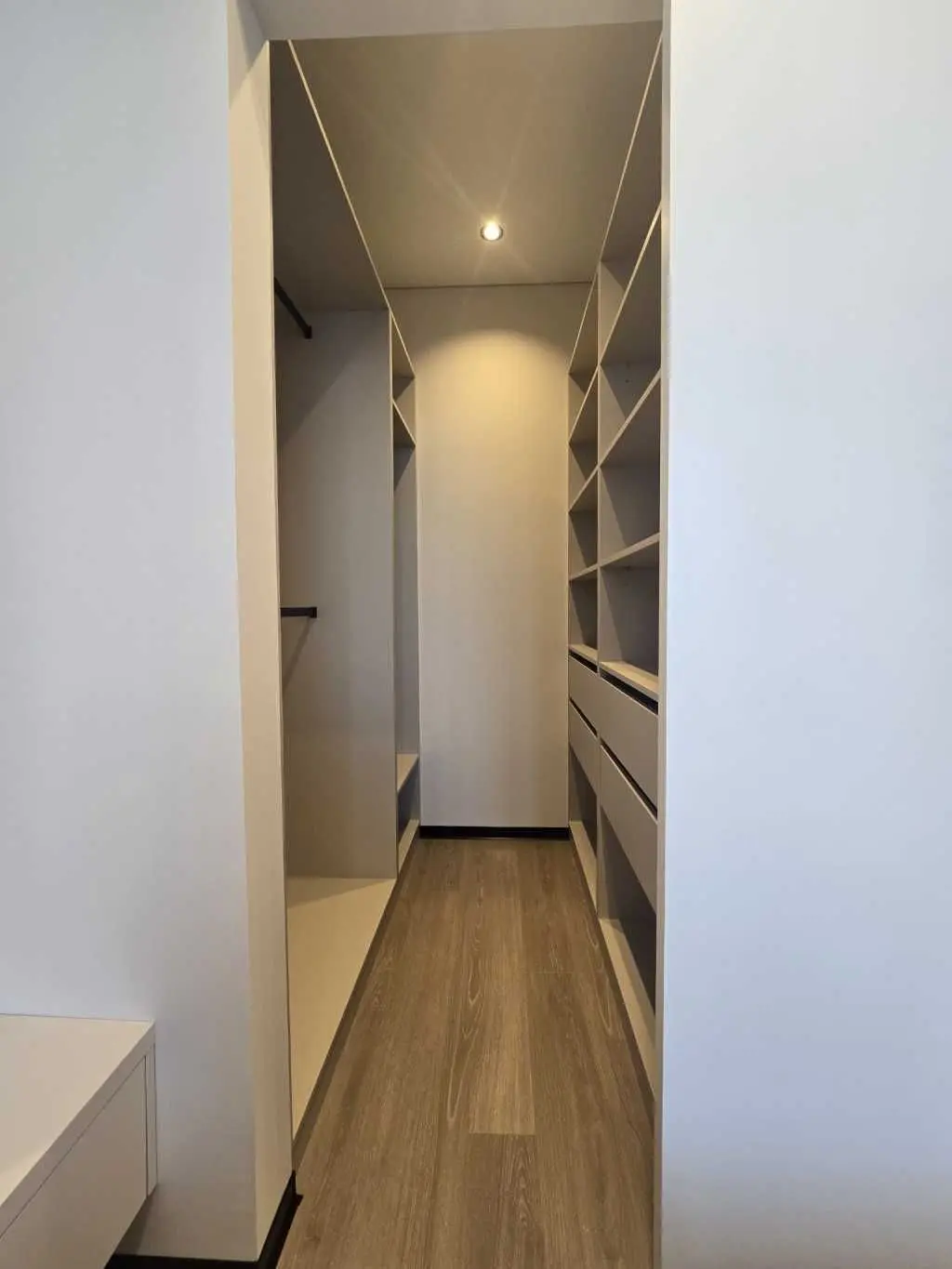 Фото Продаю 1-комнатную квартиру, 47 кв. м, Метрологическая ул. 107 Киев, цена: 126000 USD, код 8413