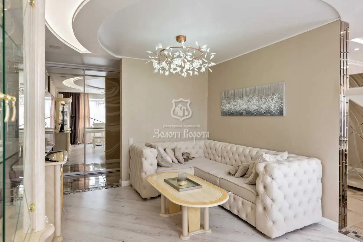 Фото Selling a 2-room apartment, 78.4 sq.m., Zdolbunivska Street 13 Kyiv, price: 130000 USD, code 8420