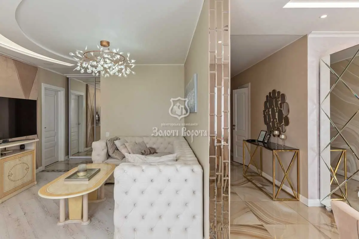 Фото Selling a 2-room apartment, 78.4 sq.m., Zdolbunivska Street 13 Kyiv, price: 130000 USD, code 8420