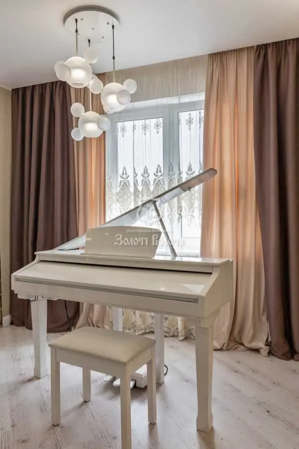 Фото Selling a 2-room apartment, 78.4 sq.m., Zdolbunivska Street 13 Kyiv, price: 130000 USD, code 8420