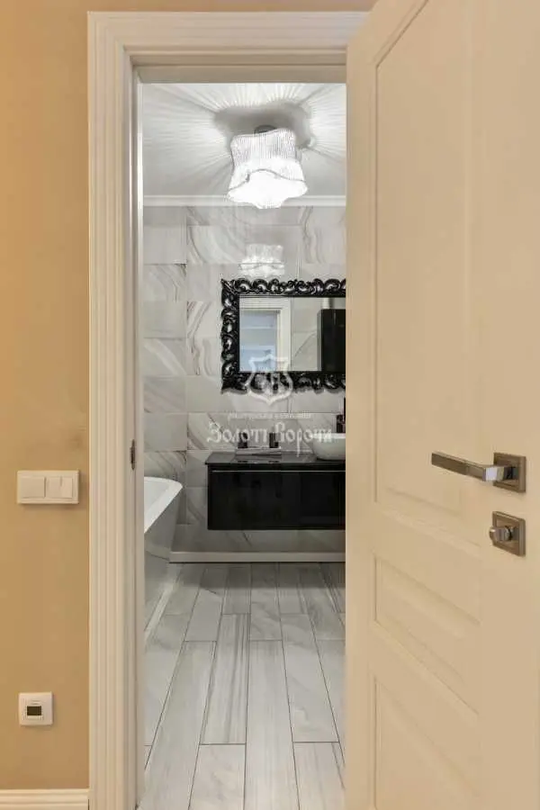 Фото Selling a 2-room apartment, 78.4 sq.m., Zdolbunivska Street 13 Kyiv, price: 130000 USD, code 8420