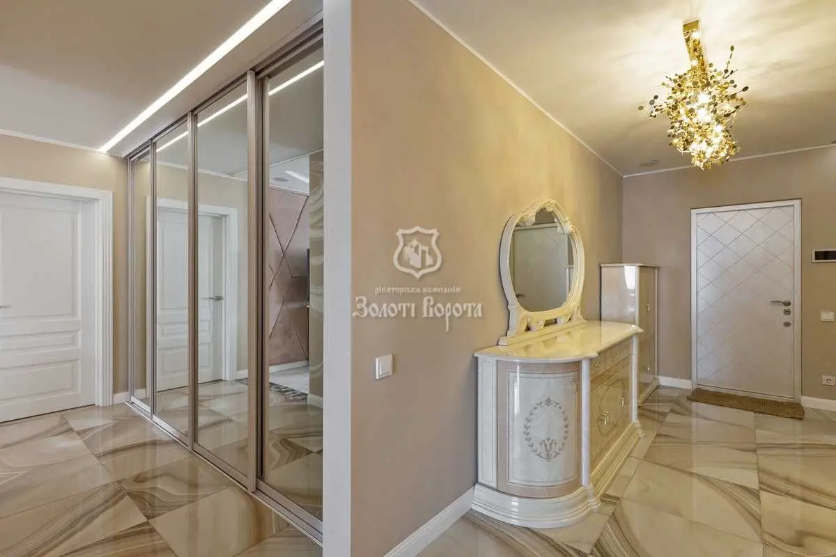 Фото Selling a 2-room apartment, 78.4 sq.m., Zdolbunivska Street 13 Kyiv, price: 130000 USD, code 8420