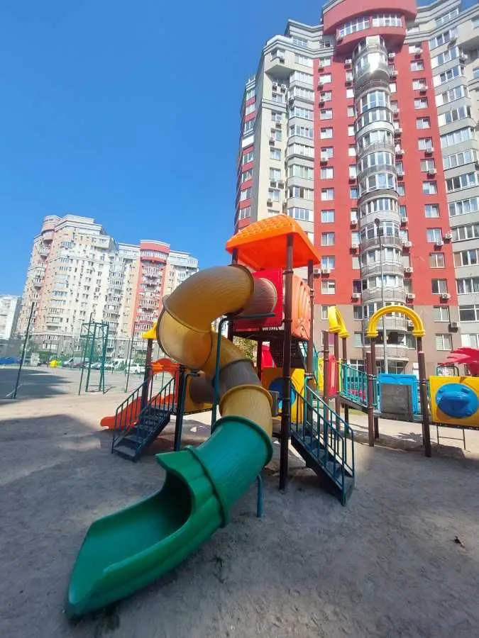 Фото Зняти 1 кімнатну квартиру, Лермонтова вул.  Київ в довгострокову оренду, ціна: 23000 UAH, код 8422