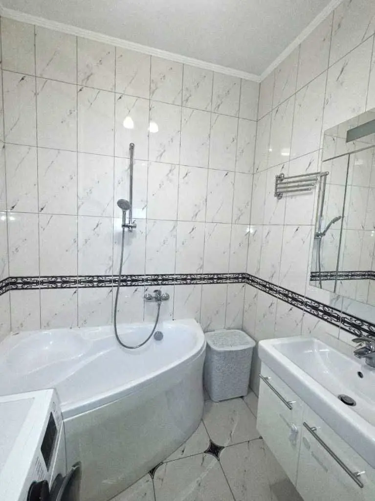 Фото Зняти 2 кімнатну квартиру, Урлівська вул. 23В Київ в довгострокову оренду, ціна: 28500 UAH, код 8423