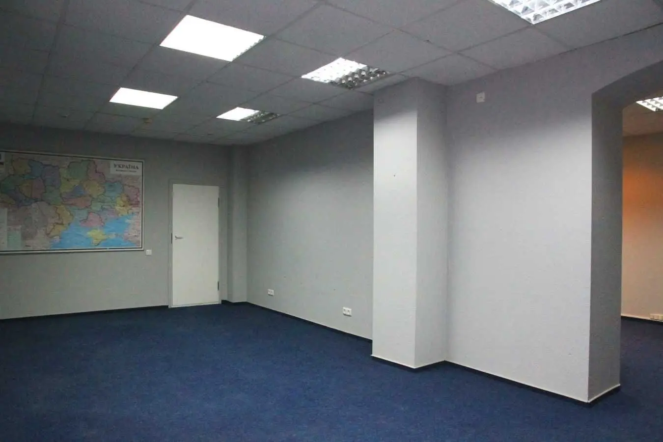 Фото Rent an office, Sichovykh Striltsiv Street (Artema Street) 58/2в Kyiv for long-term rent, price: 1100 USD, code 8429