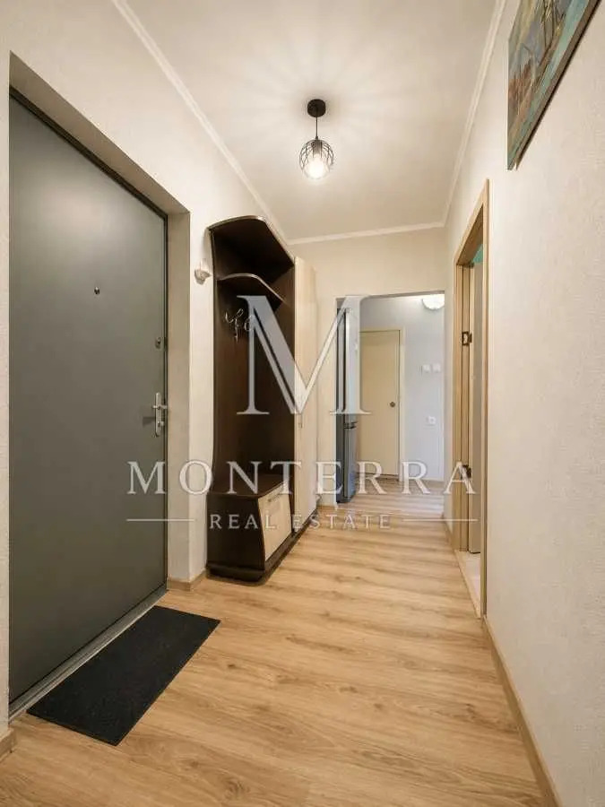 Фото Selling a 2-room apartment, 56 sq.m., Volodymyra Zhabotynskoho street (Muromska Street) 3б Kyiv, price: 73000 USD, code 8432