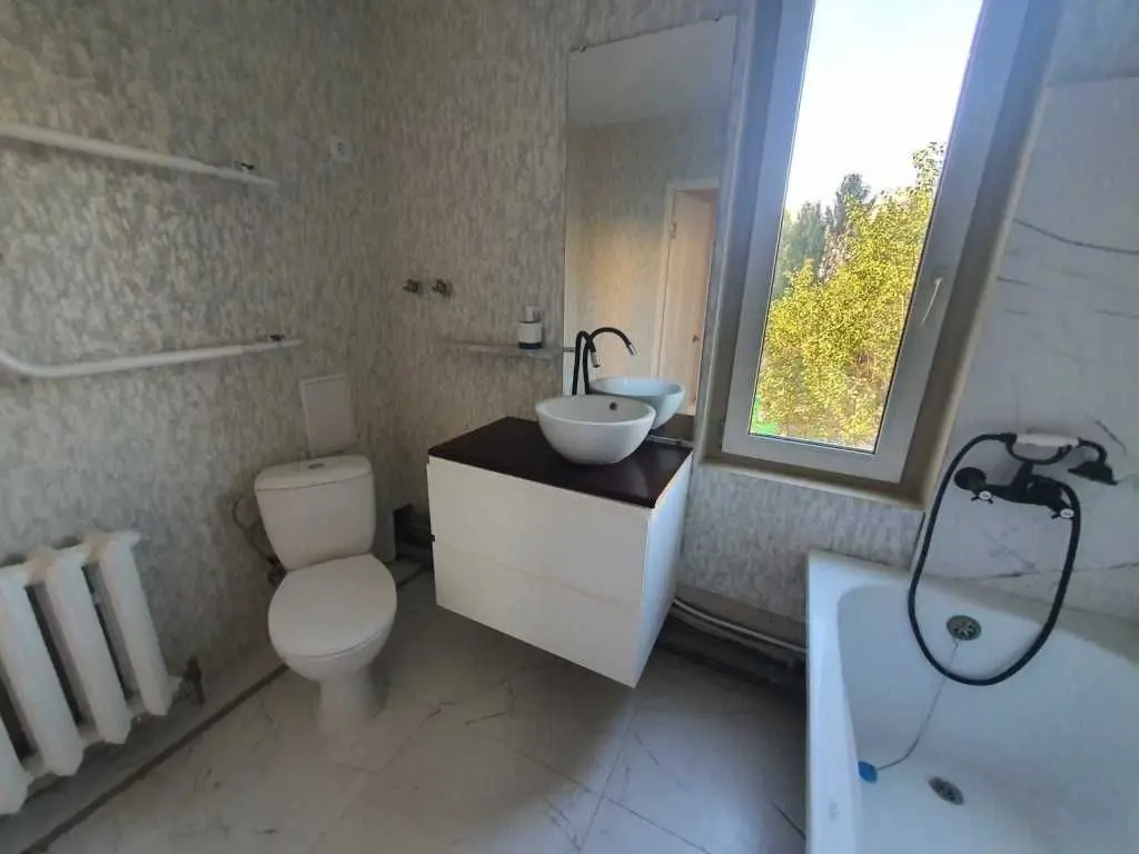Фото Продаю 2 кімнатну квартиру, 69.5 кв. м, Петра Григоренка просп. 16 Київ, ціна: 75000 USD, код 8435