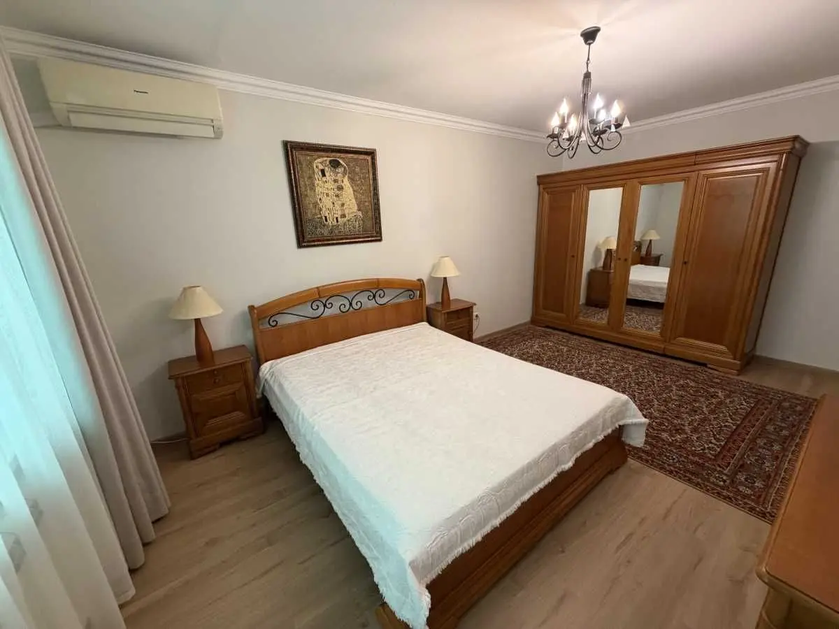 Фото Rent a 2-room apartment, Marshala Konieva Street  Kyiv for long-term rent, price: 25000 UAH, code 8452