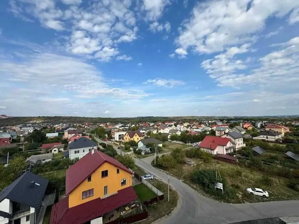 Фото Selling a 3-room apartment, 83.3 sq.m., Buhaia Street  Vovchynets, price: 93000 USD, code 8453