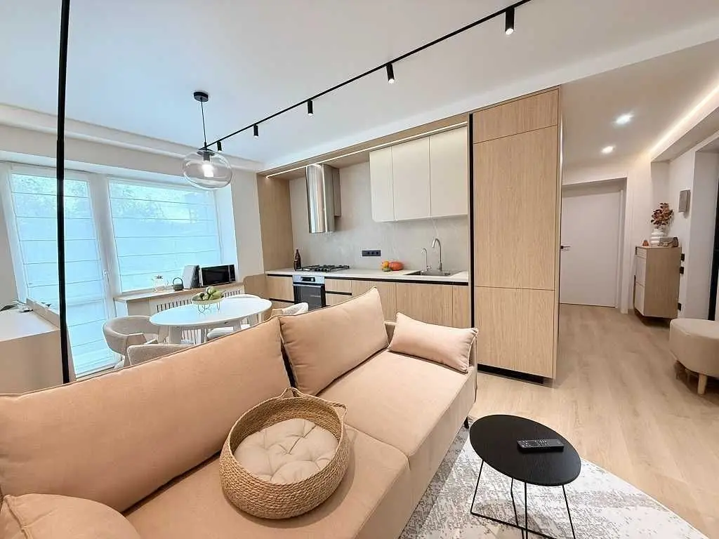 Фото Rent a 2-room apartment, Akademika Bohomoltsia Street  Kyiv for long-term rent, price: 900 USD, code 8454