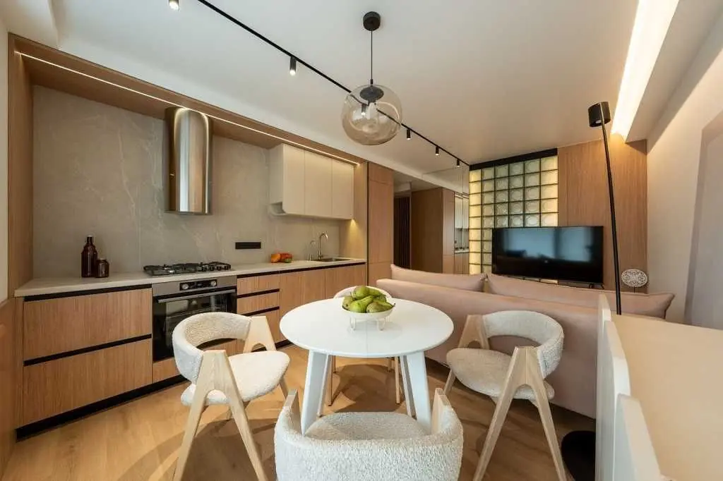 Фото Rent a 2-room apartment, Akademika Bohomoltsia Street  Kyiv for long-term rent, price: 900 USD, code 8454