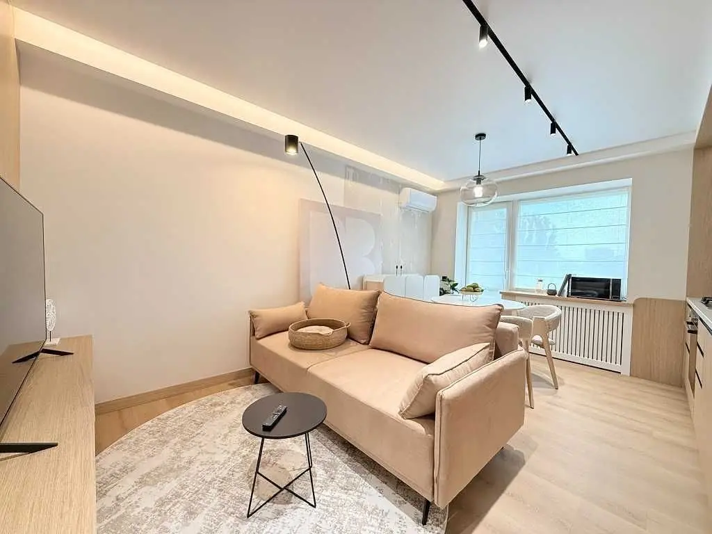 Фото Rent a 2-room apartment, Akademika Bohomoltsia Street  Kyiv for long-term rent, price: 900 USD, code 8454