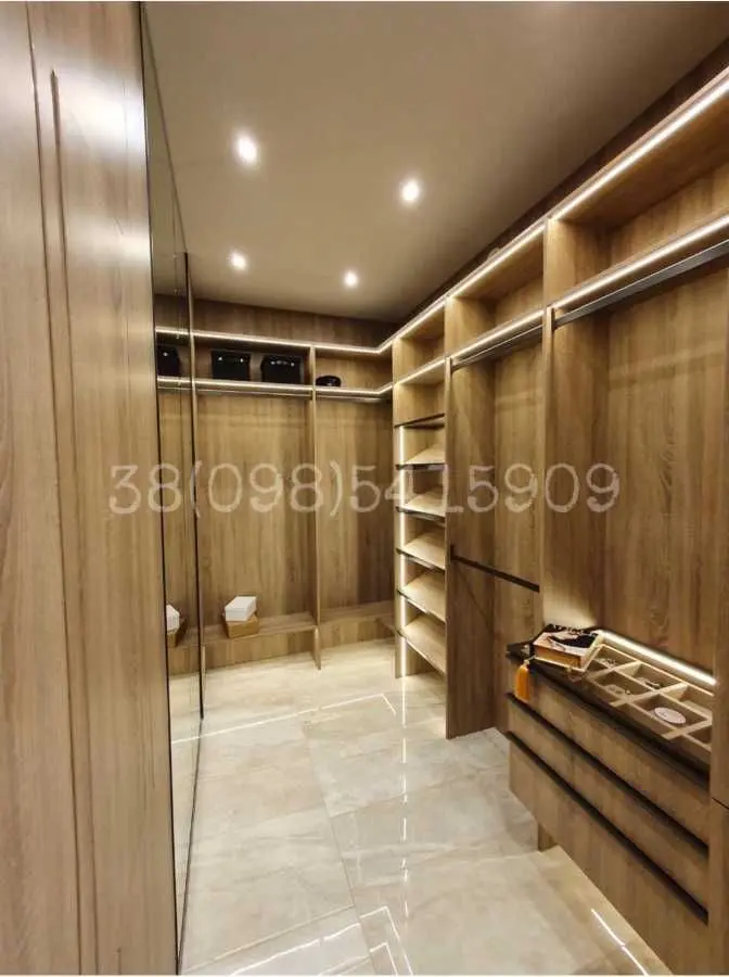 Фото Rent a 3-room apartment, John Paul II Street (Patrisa Lumumby Street) 6/1 Kyiv for long-term rent, price: 3500 USD, code 8457